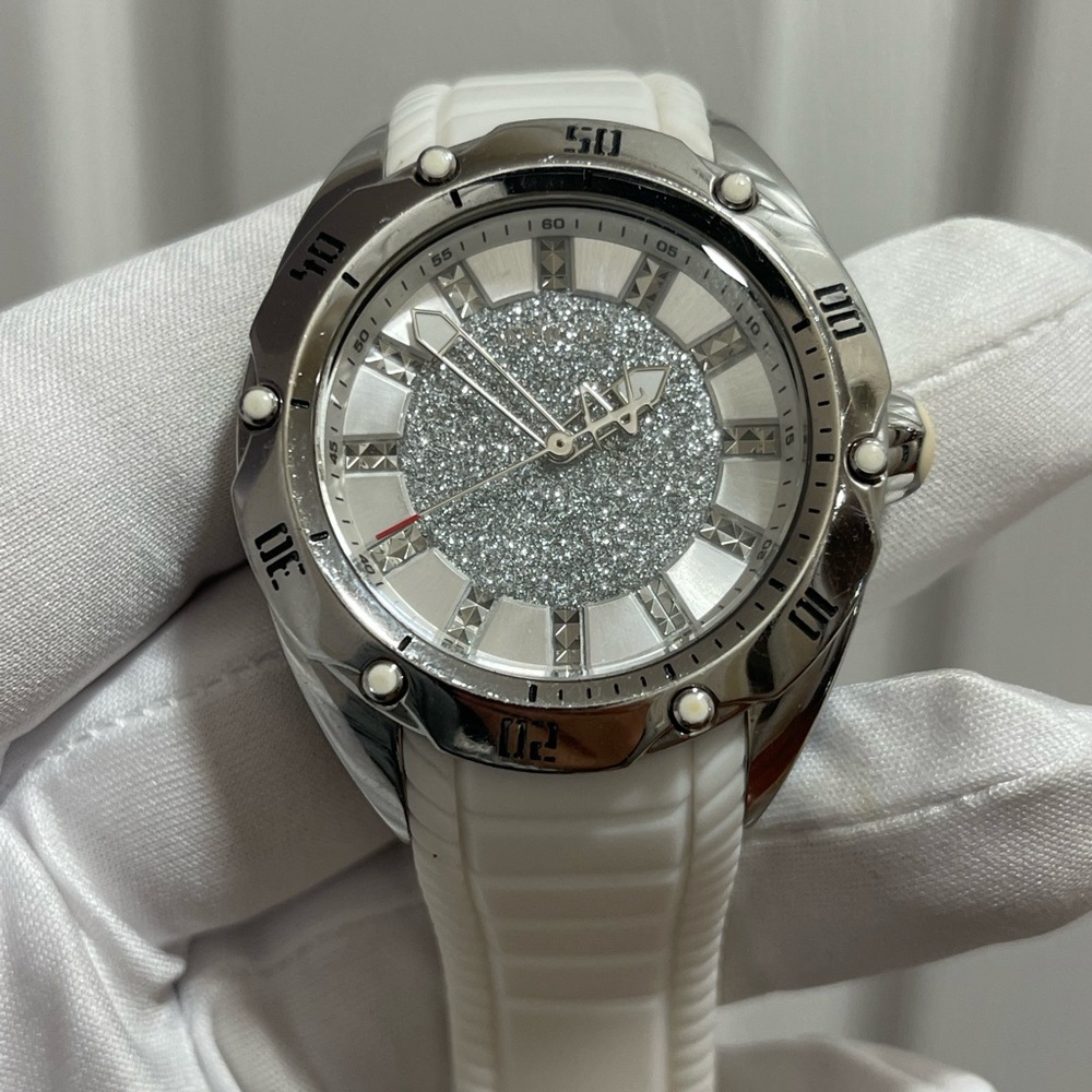 Invicta Venom Lady
Model 26154 Ladies Watch Quartz